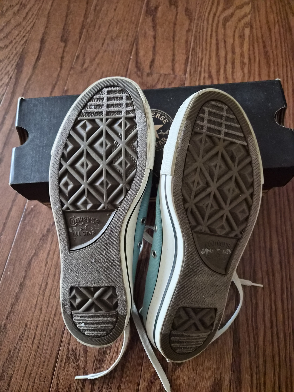 Converse Women's Low Top Sneakers - Turquoise and White - Picture 3 of 3